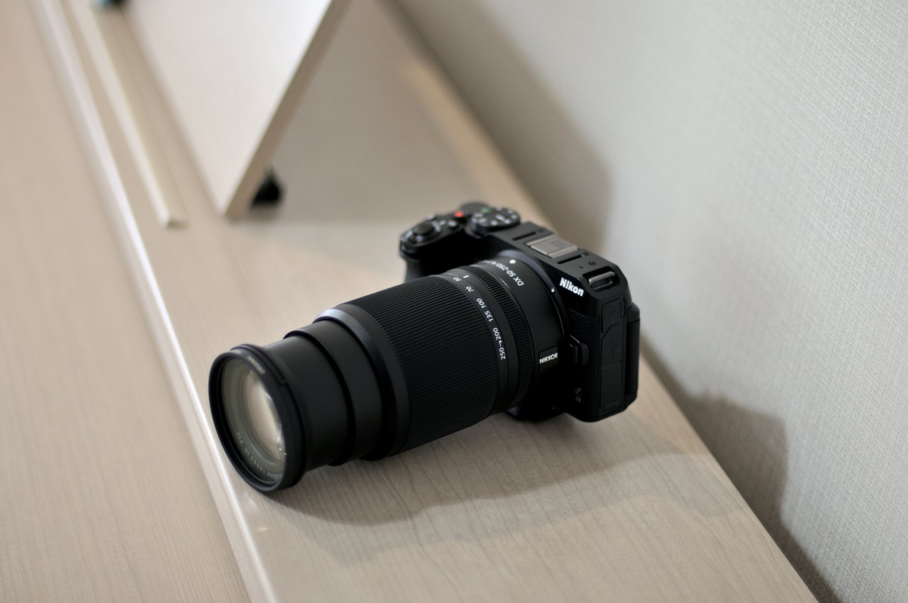 NIKKOR Z DX 50-250mm f/4.5-6.3　ズームリングを繰り出した状態