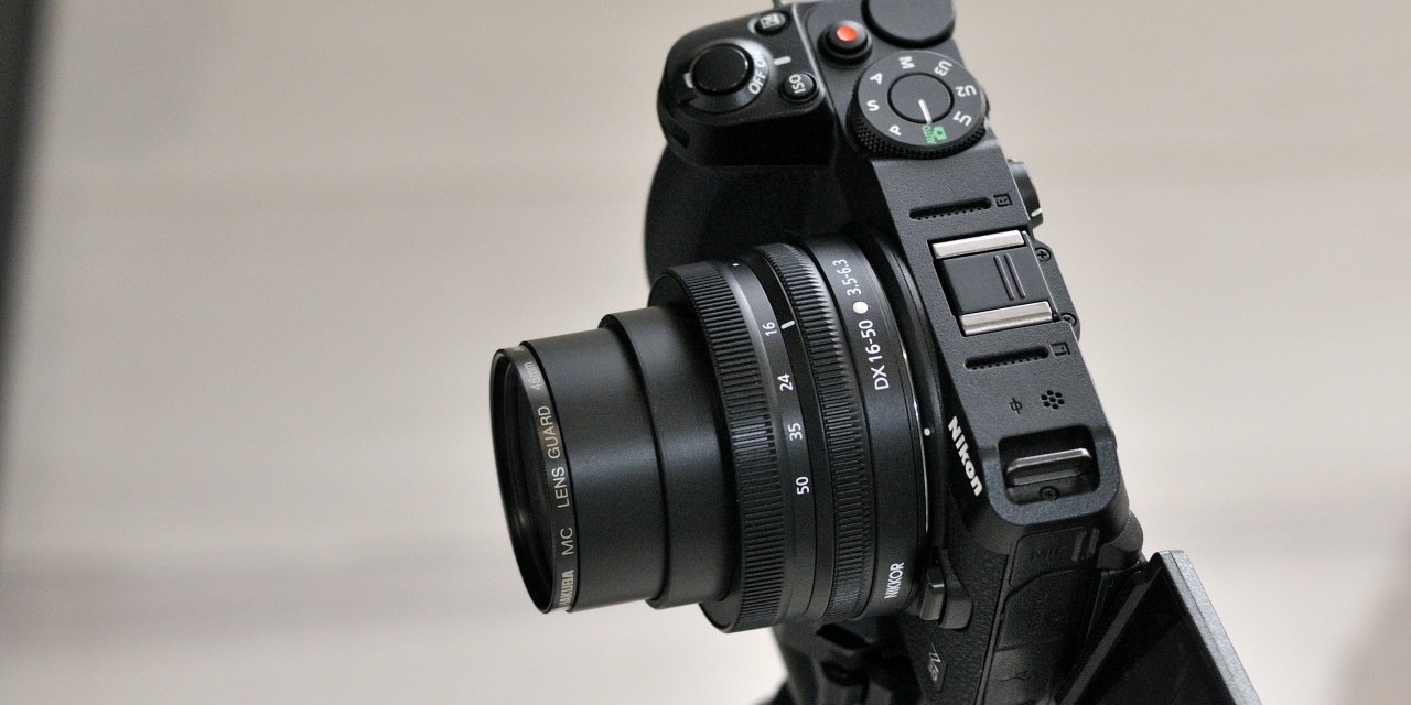 Z30と16-50mm f/3.5-6.3