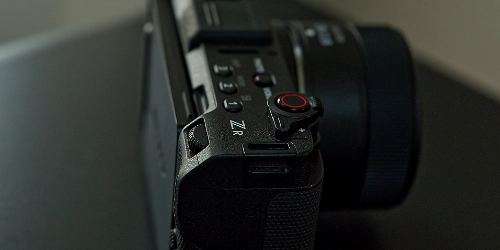 所有しているNikon ZRの画像